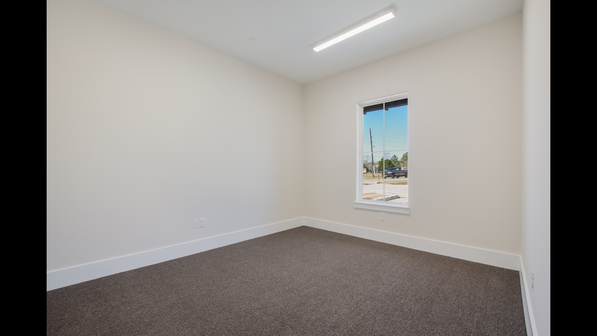 63d04b5c28e4f000149fb70e