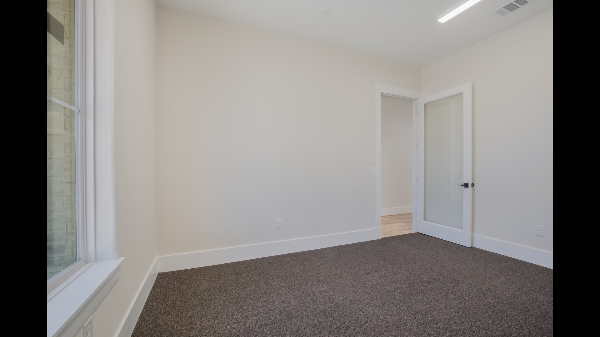 63d04b6228e4f000149fb716