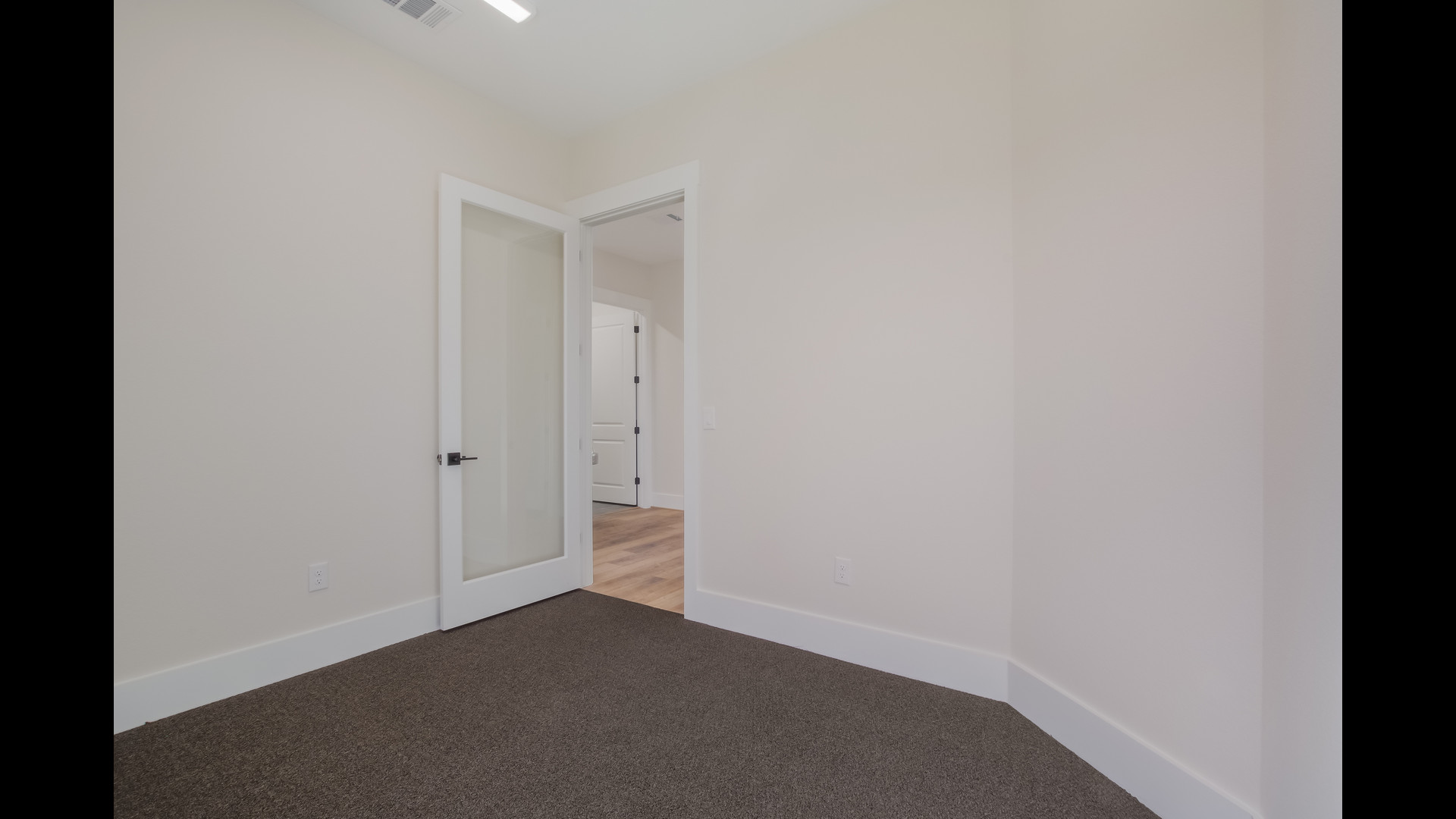 63d04b7658cfe80013c3e276